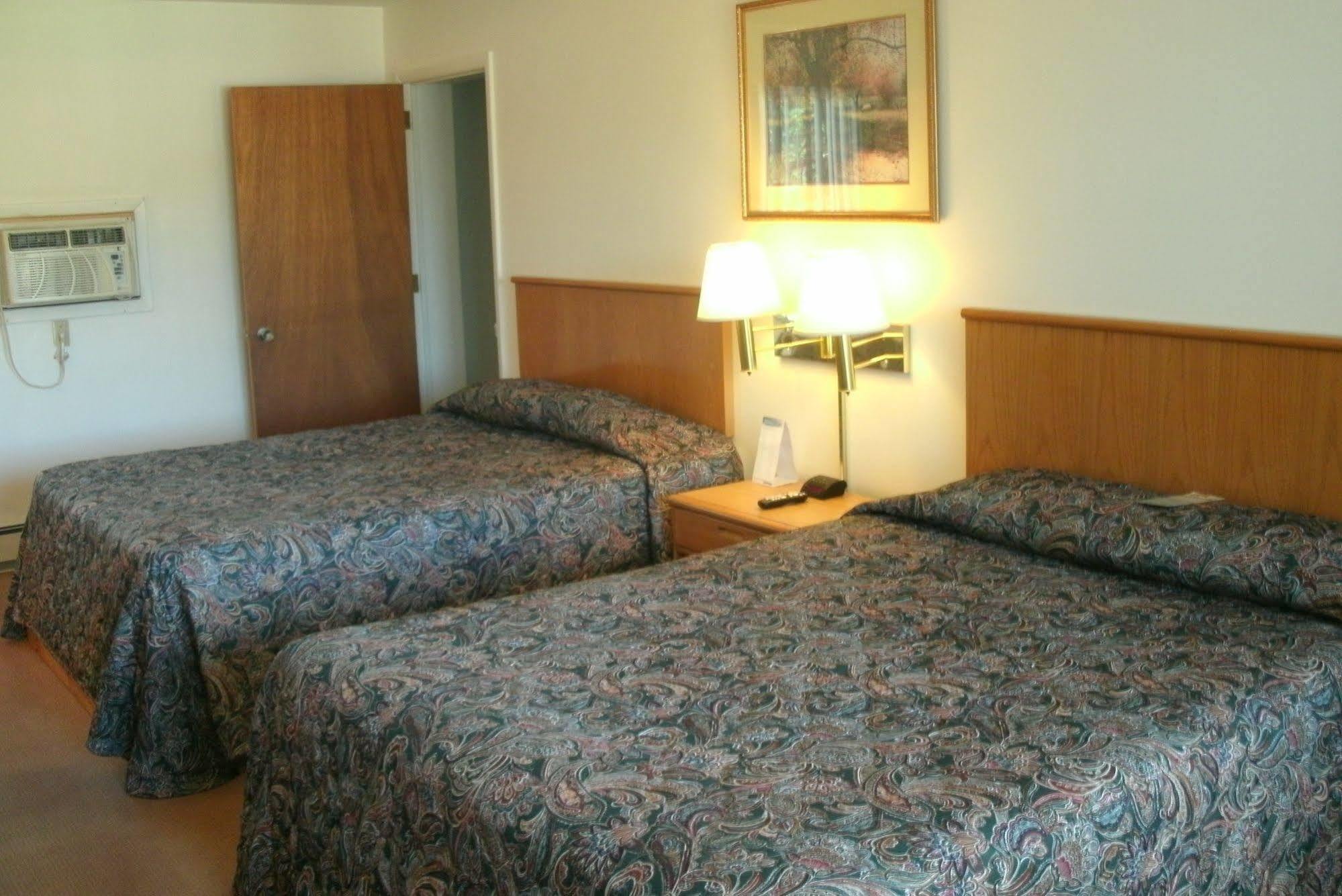 Budget Host Inn Ironwood Zewnętrze zdjęcie