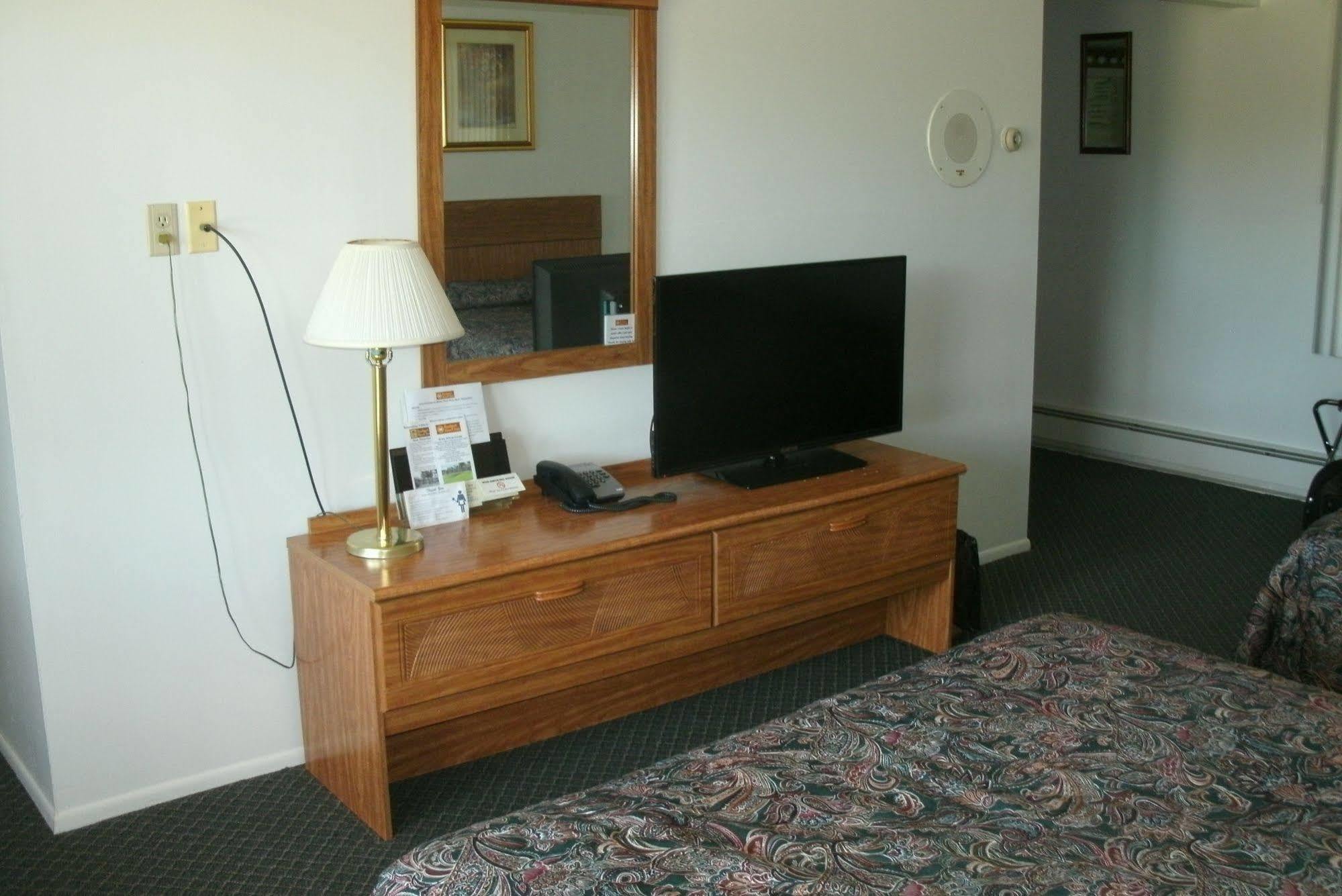 Budget Host Inn Ironwood Zewnętrze zdjęcie